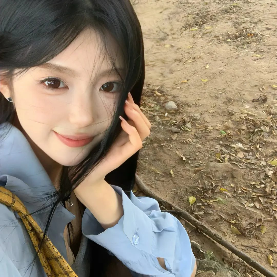 缺席者 海报